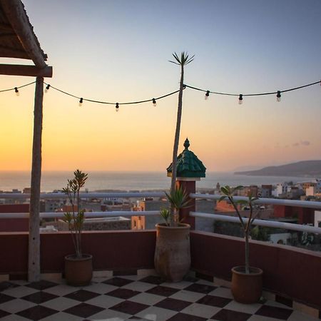 Sunshine Surf Morocco Bed & Breakfast Tamraght Bagian luar foto