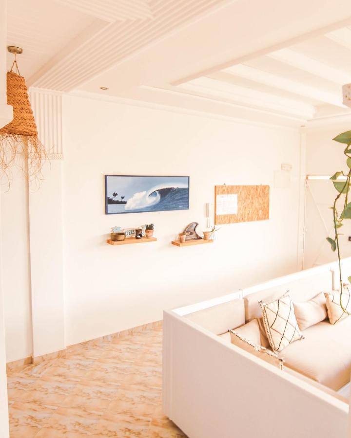 Sunshine Surf Morocco Bed & Breakfast Tamraght Bagian luar foto